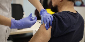 Aumenta un 7% la vacunación contra la gripe con 100.000 personas más inmunizadas en la Comunidad de Madrid