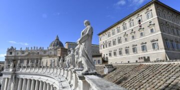 Laicos en puestos de autoridad en la Curia: Un comentario del cardenal Ouellet