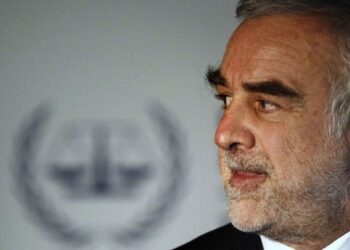 Ocampo: «La guerra produce venganza. La justicia sirve para evitarla»