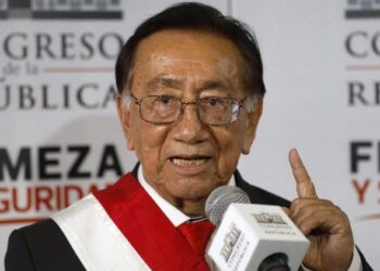 Perú: Balcázar es el nuevo presidente interino