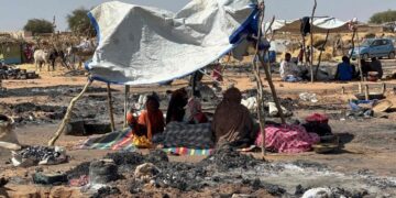 Sudán: Escuelas y campamentos asaltados. Más de 20 muertos en naufragio