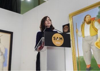 Díaz Ayuso ve llamativo que el ‘No a la guerra’ de Sánchez provenga de una persona que promueve la guerra entre españoles