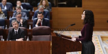 Díaz Ayuso avanza el proyecto de la Comunidad de Madrid para consolidarse como capital de estudios en español, de la IA y del intercambio de estudiantes: “Es hora de impulsar Madrid Región Universitaria”