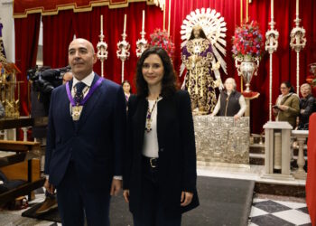 Díaz Ayuso pide ante Jesús de Medinaceli que cesen “las injusticias y los abusos” en el mundo y alerta de la soledad de las personas mayores