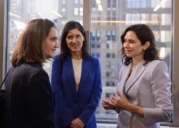 Díaz Ayuso anima en Nueva York a los empresarios norteamericanos a invertir en Madrid para seguir “creciendo juntos” como a lo largo de siglos