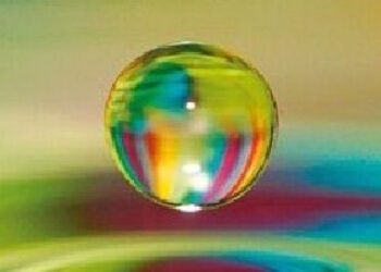 Libros: “El imprescindible arte del matiz”, en un mundo polarizado, sólo los matices aguardan la verdad”. La obra está firmada por el sacerdote, antropólogo y teólogo Martí Colom