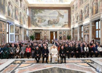 El Papa: urge recomponer la unidad ante la barbarie y la violencia