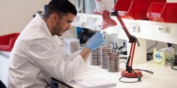 Novedoso ensayo clínico en la Comunidad de Madrid   que abre la puerta a terapias pioneras frente a la ELA