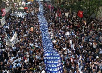 La historia que no pasa: Argentina, cincuenta años después del golpe