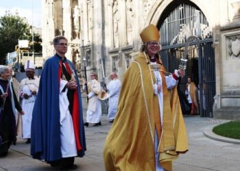 León XIV se reunirá en abril con la nueva arzobispa de Canterbury