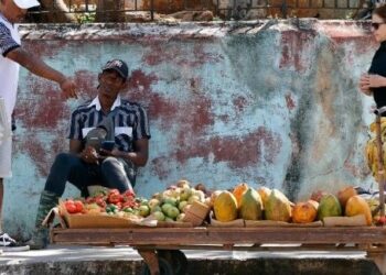 Obispo de Palm Beach pide ayuda urgente para Cuba