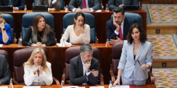 Díaz Ayuso reclama la bajada de impuestos estatales mientras recuerda que la inversión extranjera en Madrid ha crecido 11.000 millones de euros desde que asumió la presidencia