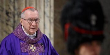 Parolin: que el Señor haga callar las armas y que los hombres se reconcilien