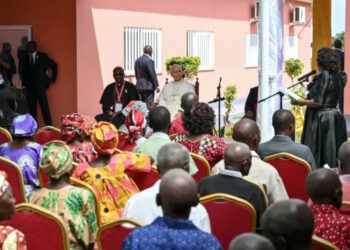 El Papa: Escuchar a las personas mayores, custodian la sabiduría de un pueblo