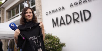 Díaz Ayuso denuncia el “abandono completo” del Gobierno central al sector primario que “no puede” con más burocracia, trabas e impuestos