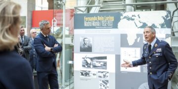Exposición de los grandes vuelos que conmemora las mayores gestas de la historia de la aviación española