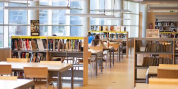 Majadahonda: El Ayuntamiento amplía las plazas y el horario de la Biblioteca Municipal desde el 6 de abril al 12 julio para facilitar el estudio durante los exámenes
