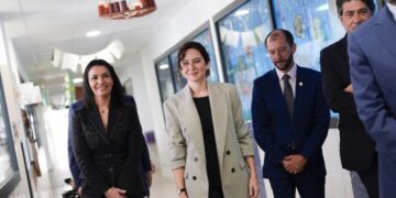 Díaz Ayuso defiende la educación concertada para garantizar la libertad de elección de las familias “en estricto cumplimiento de la Constitución”