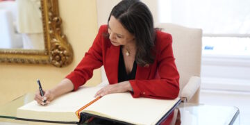Díaz Ayuso entrega las medallas de la Comunidad de Madrid a María Corina Machado y Edmundo González: “Tenemos que luchar por la libertad cueste lo que cueste”