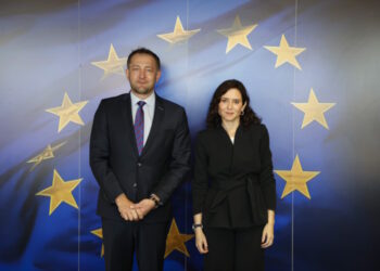 Díaz Ayuso pide a la UE reforzar los controles a productos agroalimentarios importados para proteger a sus agricultores y ganaderos