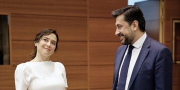 Díaz Ayuso al Psoe en el Pleno de la Asamblea de Madrid: “Son lo más negro de la corrupción que ha tenido España… todo con la connivencia del presidente del Gobierno”