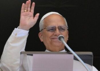 El Papa: El Buen Pastor no viene a robarnos nada, al contrario, multiplica la vida