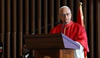 El Papa: no apaguen las aspiraciones de los jóvenes angoleños