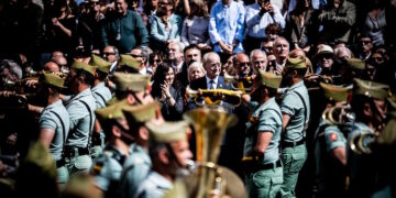Díaz Ayuso lamenta la imagen del turismo español ante la falta de trenes y la huelga en aeropuertos: “Me gustaría que vieran que España es un país que funciona y no que está siempre bloqueado y desastrado”