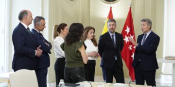 Reunión institucional entre Díaz Ayuso y el presidente del PP Alberto Núñez Feijóo