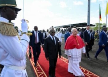 El Papa llega a Camerún segunda etapa de su viaje apostólico