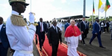 El Papa llega a Camerún segunda etapa de su viaje apostólico