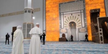 El Papa en la Gran Mezquita de Argel: Con el respeto mutuo construyamos la paz