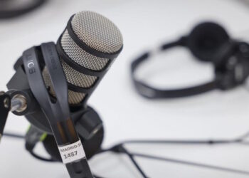 100 centros educativos públicos de la Comunidad de Madrid son dotados de equipos técnicos para que pongan en marcha sus propias emisoras de radio escolares
