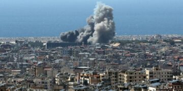 Líbano: Beirut devastada por ataques aéreos israelíes deja centenares de muertos