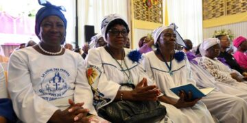 El Papa: La paz no se decreta, se acoge y se vive. Es un don de Dios