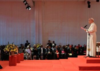 El Papa en Bata: Si Cristo los llama no tengan miedo, elijan el esfuerzo, no el éxito fácil