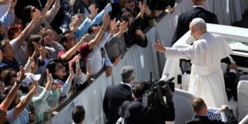 El Papa en la catequesis: El viaje a África fue un mensaje de paz en tiempos de guerra