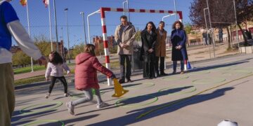 La Comunidad de Madrid abre en Semana Santa 105 colegios públicos de 67 municipios con actividades para los alumnos y que las familias puedan conciliar