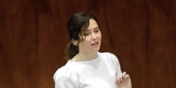 Díaz Ayuso denuncia el «descontrol” del Gobierno central en la crisis del hantavirus y muestra su confianza en el “sistema sanitario madrileño de primer orden”