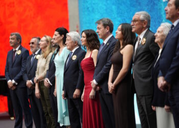 Díaz Ayuso entrega las Grandes Cruces de la Orden del 2 de Mayo como reconocimiento a personalidades, instituciones y entidades sociales