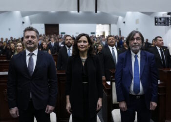 Díaz Ayuso tras el incidente en la entrega de la Medalla de Aguascalientes con una regidora de Morena: “La voluntad del pueblo no se mide al peso, se mide en las urnas”