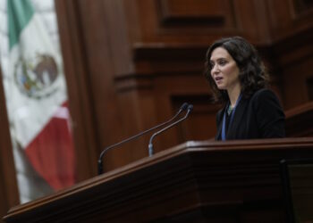 Díaz Ayuso clama contra quienes por su «aversión a la libertad y la pluralidad» dividen a los ciudadanos “entre buenos y malos”