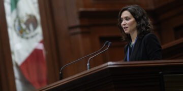 Díaz Ayuso clama contra quienes por su «aversión a la libertad y la pluralidad» dividen a los ciudadanos “entre buenos y malos”