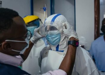 Ébola en la RD del Congo: Prohibidos velorios y reuniones en Ituri