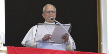 El Papa denuncia ataques a la prensa y honra a periodistas asesinados