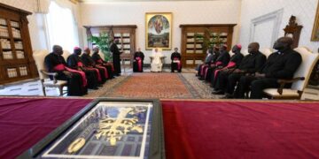 El Papa: Ayudar a los vulnerables, una cuestión de justicia antes que de caridad