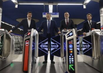 En junio se estrena el pago directo con tarjeta bancaria en los tornos de Metro