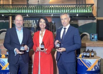 Edición especial de cerveza El Águila por el 175 aniversario de Canal de Isabel II