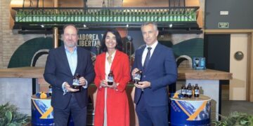 Edición especial de cerveza El Águila por el 175 aniversario de Canal de Isabel II