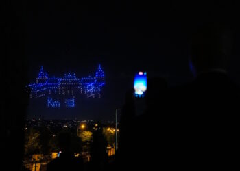 Espectáculo de drones por la festividad del 2 de Mayo